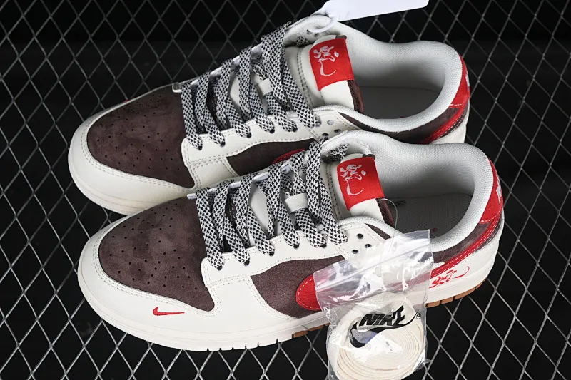 All Categories Nk SB Dunk Series Nk SB Dunk Low High-end Customized Low-top Shoes Nike SB Dunk Low Year of the Snake Series Rice Dumpling Red Hook Anniversary High-end Customized Low-top Casual Shoes SJ2558-017